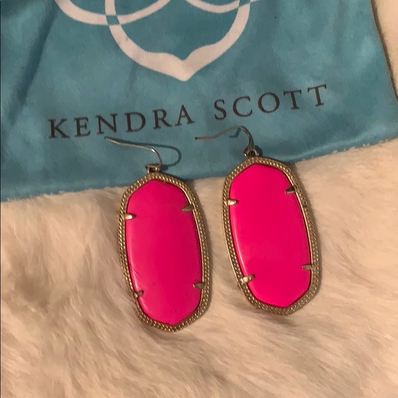Jewelry - Kendra Scott Danielle Drop Earrings